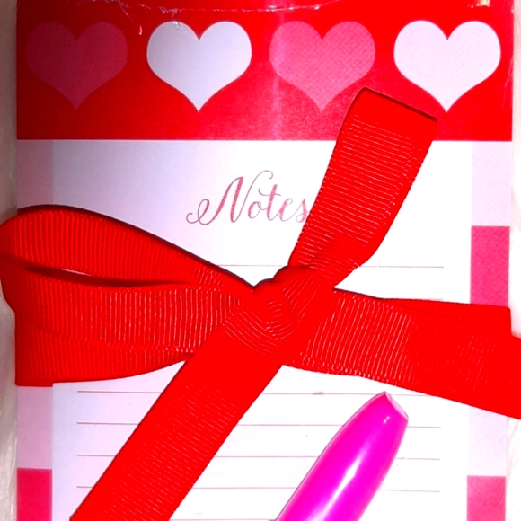 Valentine Day Bow Notepad / Lypstick Pen NWT - Picture 6 of 7